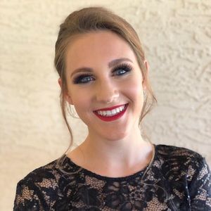 Meet your Posher, Holly